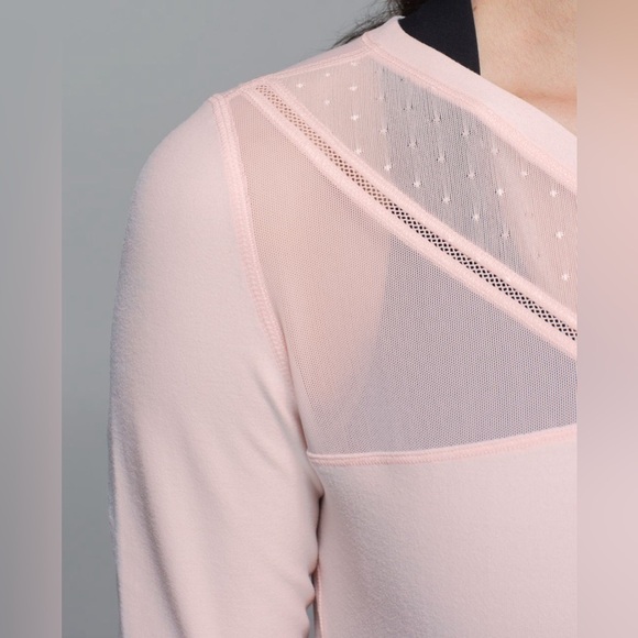 Lululemon Just Breathe Long Sleeve, Heathered Parfait Pink, Size 6 - Picture 6 of 12